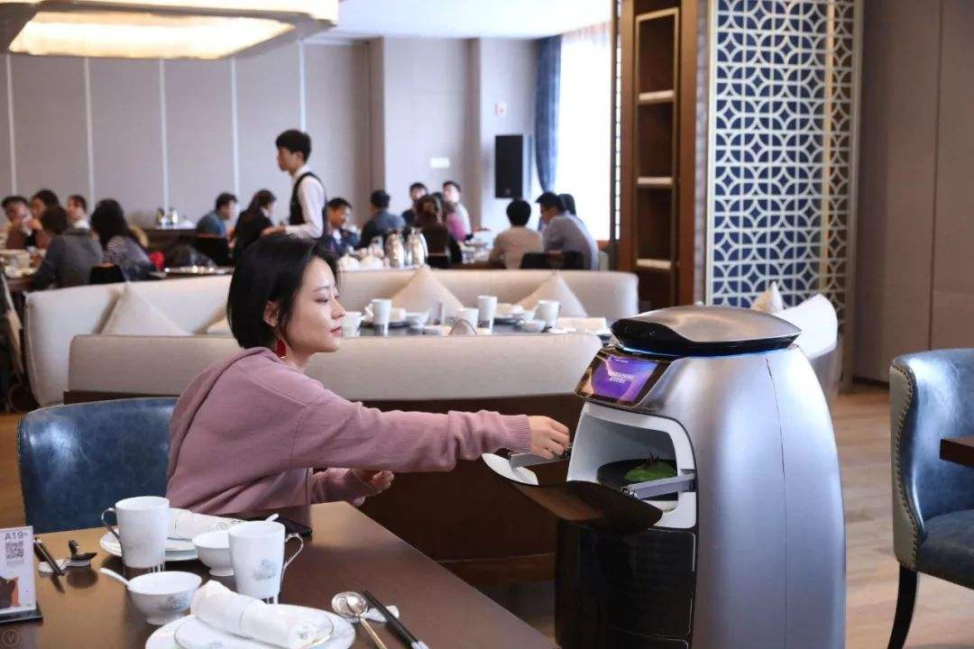 杭州房地產電話機器人收費(杭州房地產電話機器人收費標準)